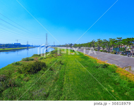 河川 川の流れ 緑色 30818979