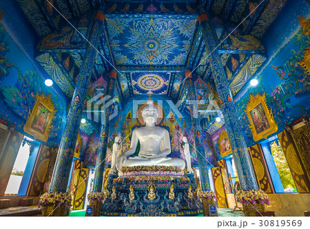 Wat Rong Suaten, Public Temple 30819569