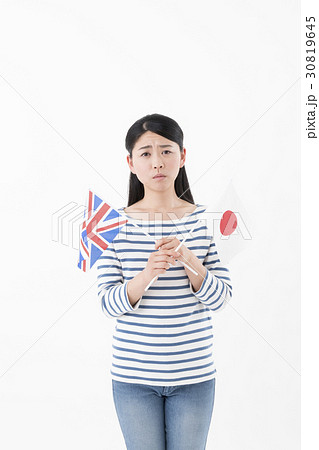 日英関係　悪化　不満 30819645