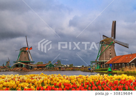 Windmills of Zaanse Schans, Netherlands. 30819684
