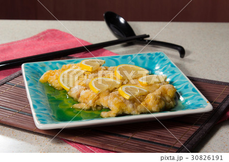 deep fried chicken 30826191