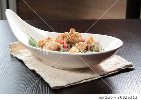 deep fried chicken 30826313