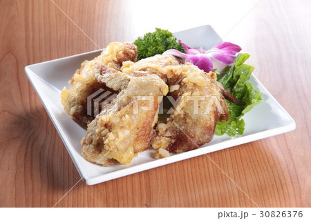 deep fried chicken 30826376