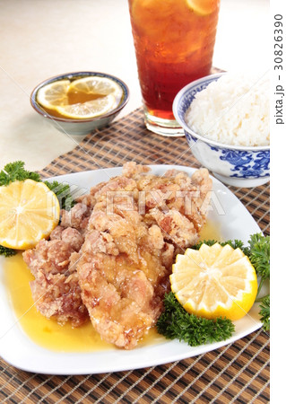 deep fried chicken 30826390