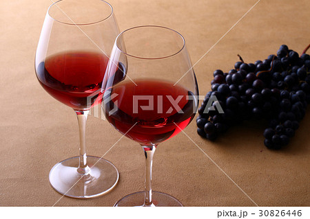 赤ワイン 30826446