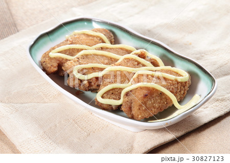 deep fried chicken 30827123