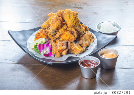 deep fried chicken 30827291