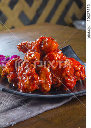 deep fried chicken 30827336