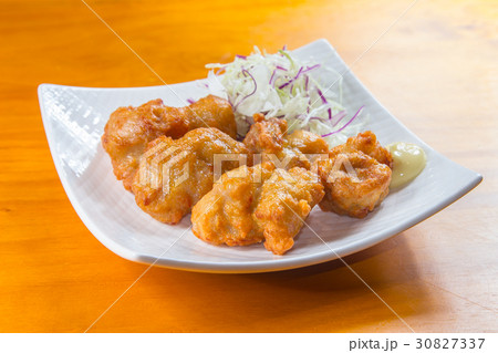 deep fried chicken 30827337