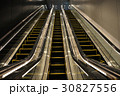 エスカレーター 30827556