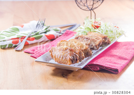 deep fried chicken 30828304