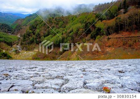 南相木ダム　ダム標高日本一　ロックフィルダム　白いダム 30830154