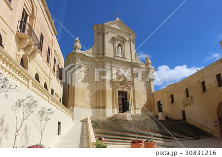 ヴィクトリアの大聖堂　マルタ　ゴゾ島 30831216