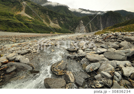 Fox glacier, New Zealand Landscape Fox glacier, New Zealand Landscape 30836234