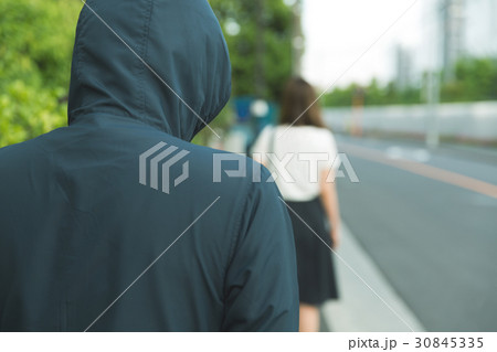 ストーカー(イメージ) 30845335