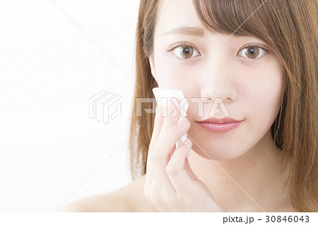 ビューティ クレンジングシート&メイクシート 女性イメージ ビューティ クレンジングシート&メイクシート 女性イメージ 30846043