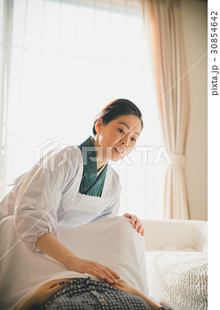 woman during pregnancy or shortly after childbirth woman during pregnancy or shortly after childbirth 30854642