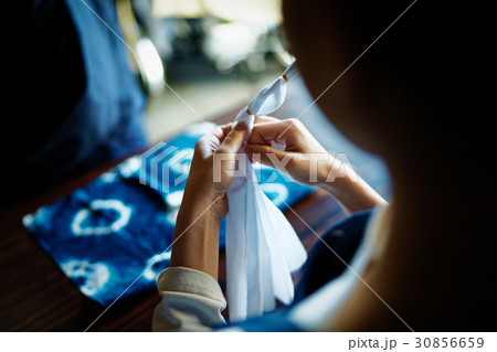 藍染　絞り染め 30856659