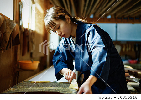 藍染 手捺染 女性 藍染 手捺染 女性 30856918