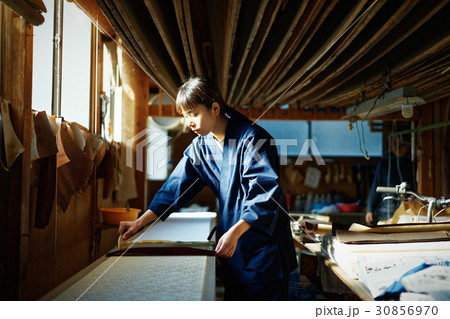 藍染 手捺染 女性 藍染 手捺染 女性 30856970