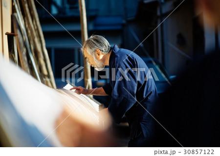 藍染 手捺染 乾燥 藍染 手捺染 乾燥 30857122