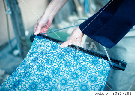 藍染 手捺染 乾燥 藍染 手捺染 乾燥 30857281