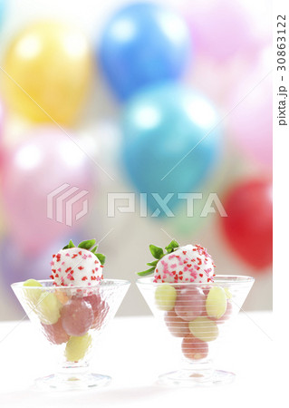 フルーツ 果物 誕生日パーティー 30863122