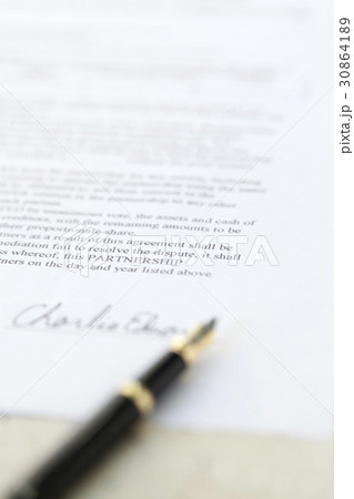 万年筆 書類 署名 30864189