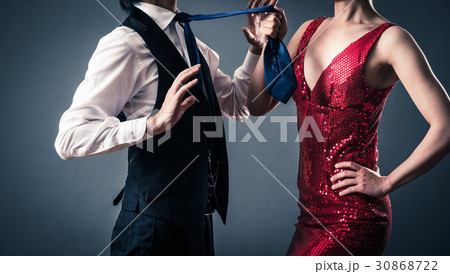 男女関係,対立する男女 30868722