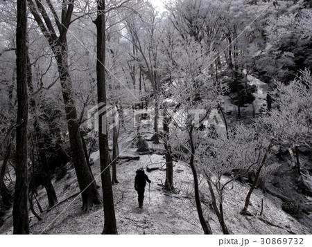 単独登山 30869732