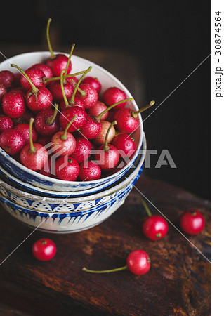 Panama berry fruits on the dark background 30874564