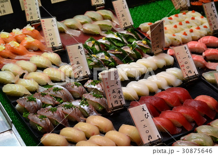 唐戸市場の寿司 30875646
