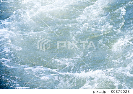 波 波 飛沫 放流 流れ 水 ウォーター スプラッシュ 波 波 飛沫 放流 流れ 水 ウォーター スプラッシュ 30879028