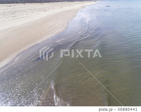 海と砂浜（空撮） 30880441