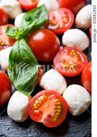 カプレーゼ　 30881992