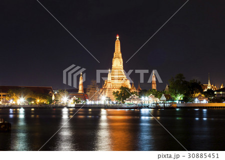 Wat Arun Temple at night. Bangkok. Thailand. 30885451