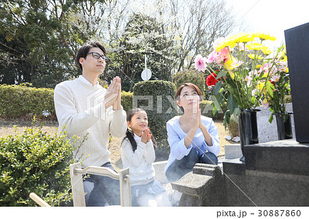 お墓参り 30887860