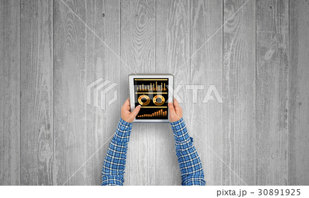 Using financial application 30891925