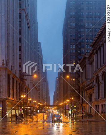A rainy day in Chicago, illinois, USA 30895907
