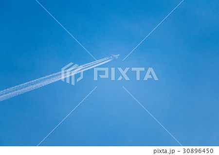 青空 飛行機 飛行機雲 雲 エアプレーン クラウド 青空 飛行機 飛行機雲 雲 エアプレーン クラウド 30896450