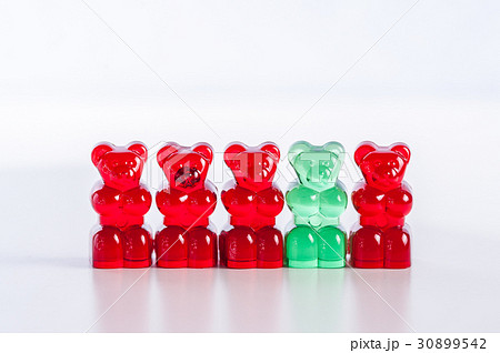Bears in red and green 30899542