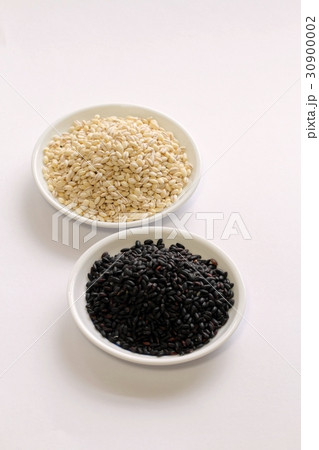 もち麦と黒米 もち麦と黒米 30900002