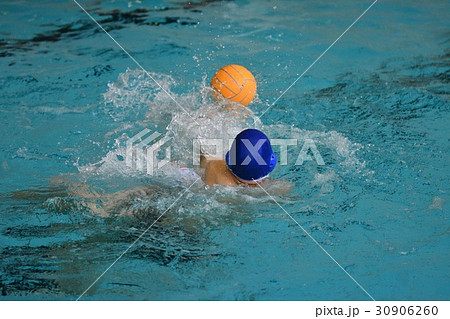 The boys play in water polo 30906260