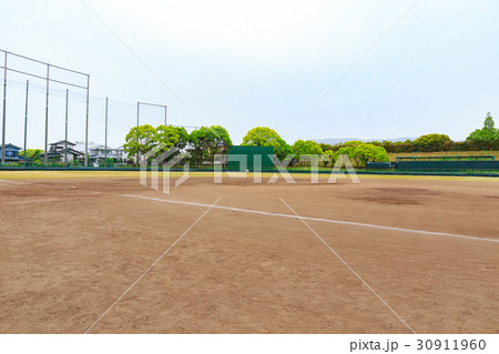 練習の終わった野球場 撮影協力:日本経済大学 練習の終わった野球場 撮影協力:日本経済大学 30911960
