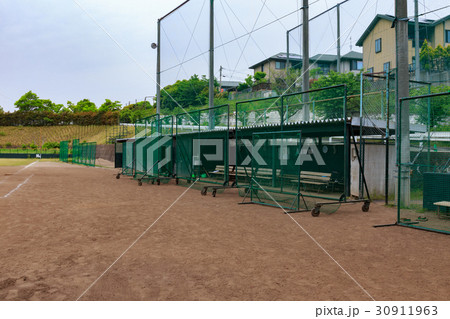 練習の終わった野球場　撮影協力:日本経済大学 30911963