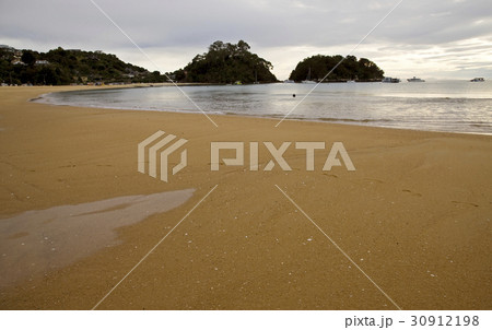 Golden Sand Beach New Zealand 30912198