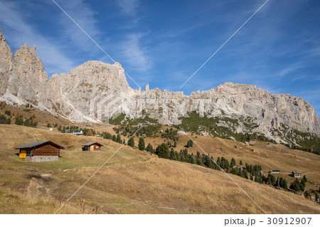 Passo sella mountain landscpe 30912907