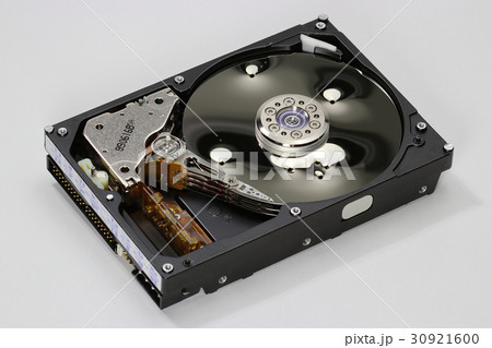 破壊されたハードディスクドライブ 30921600