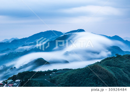 台湾 阿里山 うんかい 30926484
