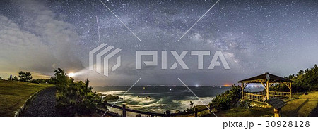 milky way panoramic view 30928128